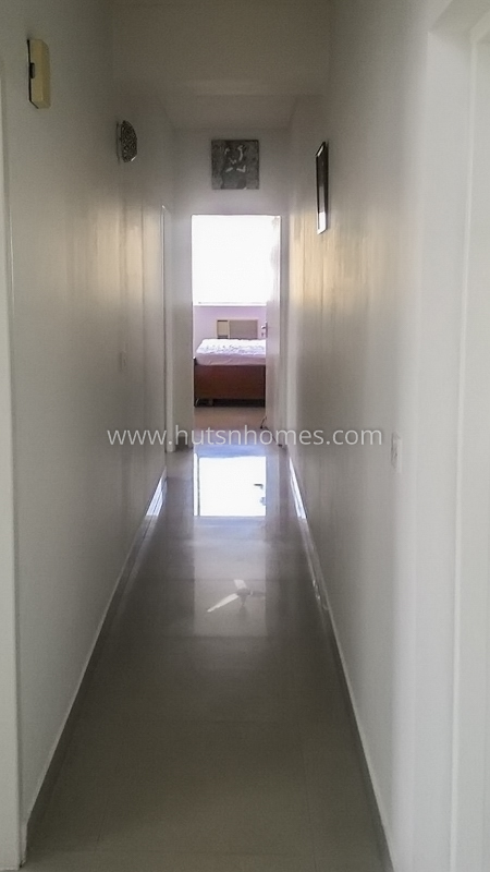 3 BHK Condo For Rent in DLF City Phase - 4