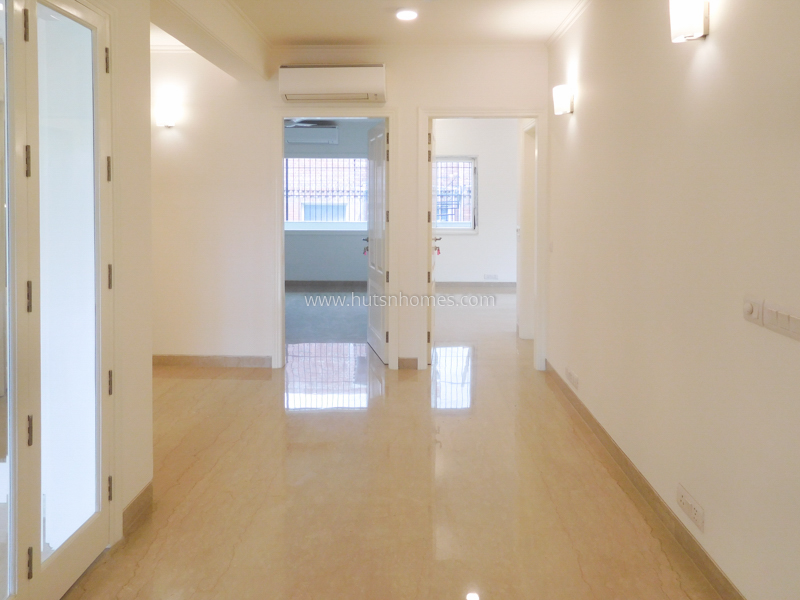 3 BHK Builder Floor For Rent in Defence Colony
