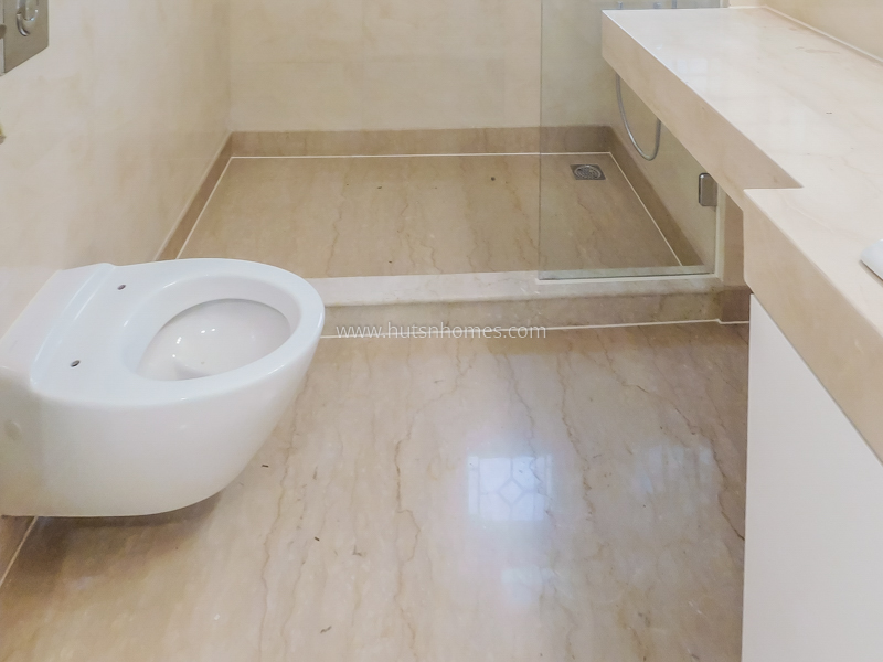 3 BHK Builder Floor For Rent in Defence Colony