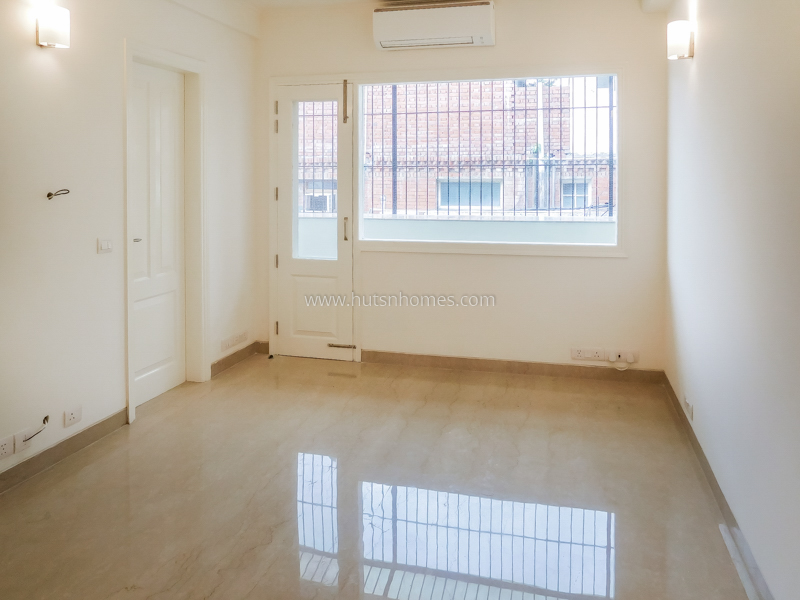 3 BHK Builder Floor For Rent in Defence Colony