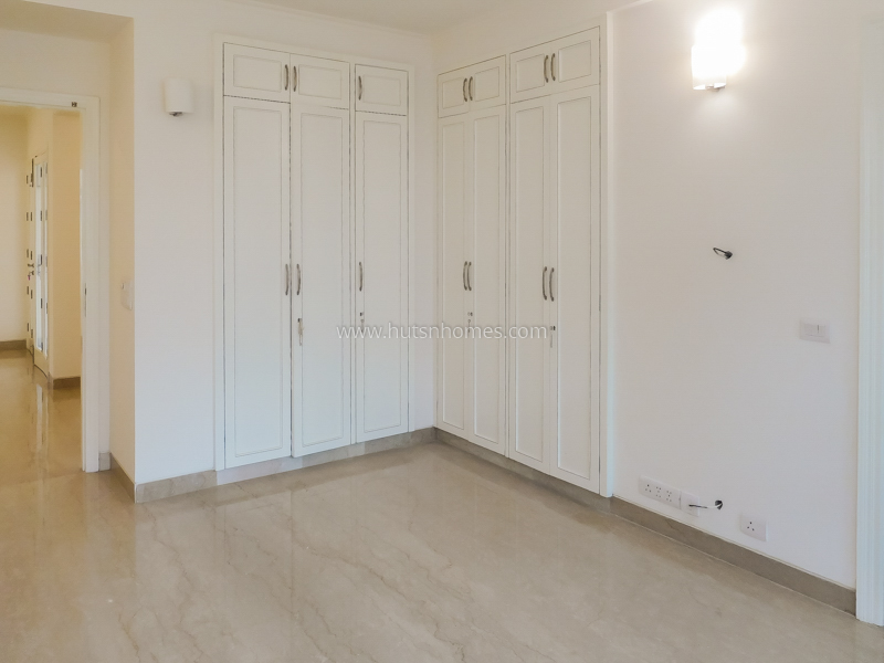 3 BHK Builder Floor For Rent in Defence Colony