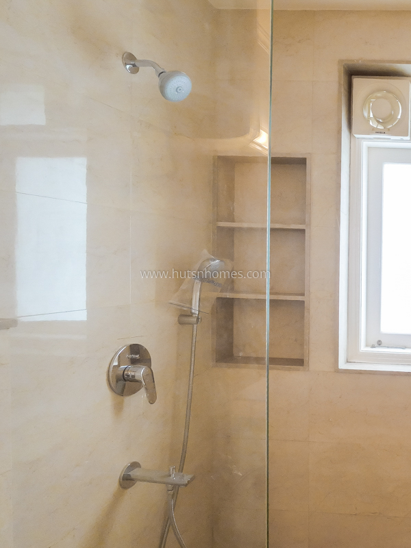 3 BHK Builder Floor For Rent in Defence Colony