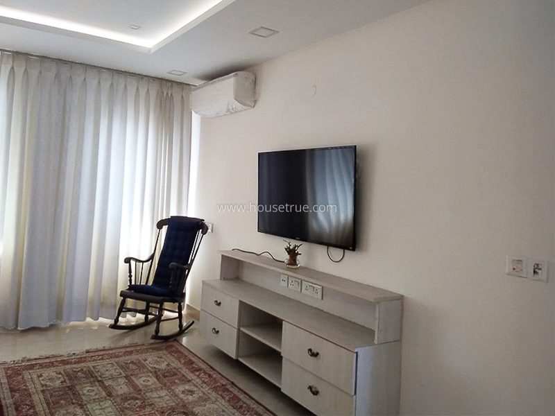 3 BHK Flat For Rent in Defence Colony
