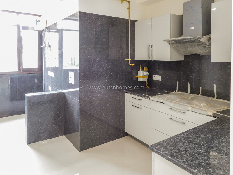 3 BHK Flat For Rent in Defence Colony