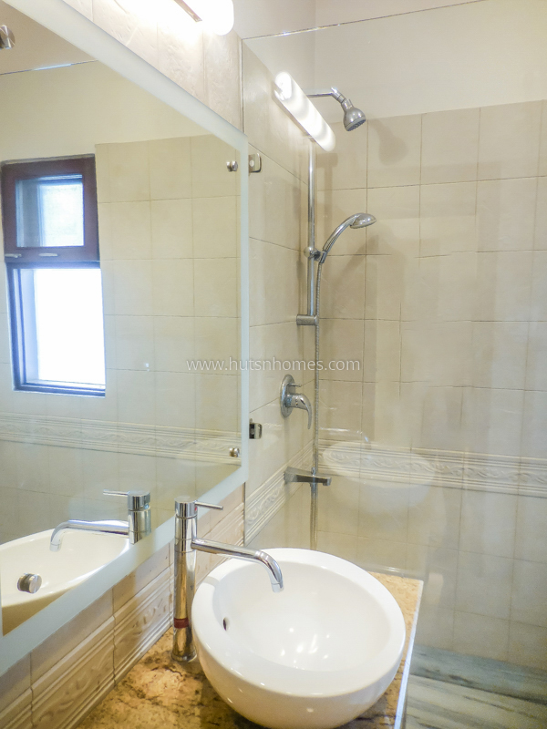 3 BHK Flat For Rent in Anand Niketan