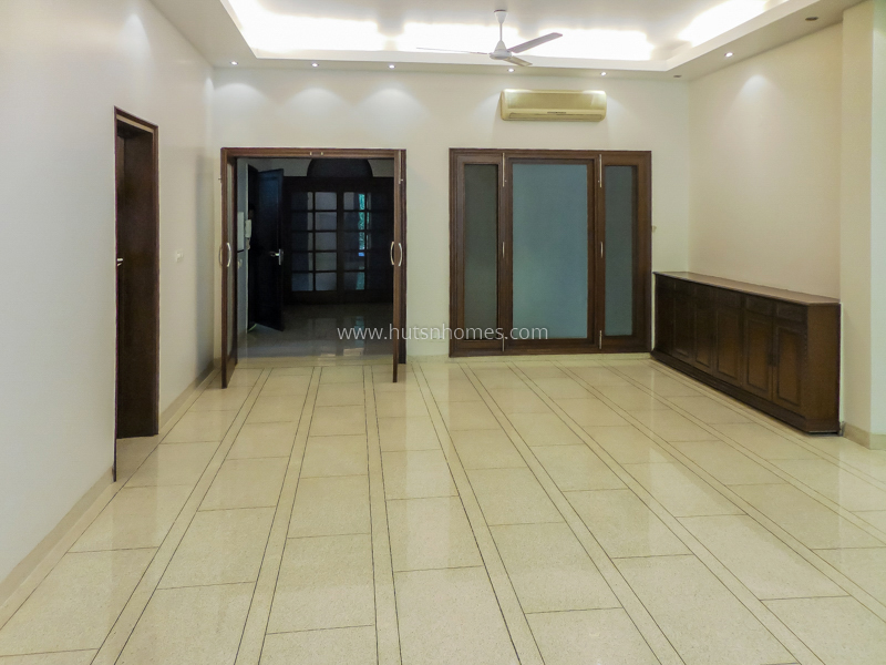 3 BHK Flat For Rent in Anand Niketan