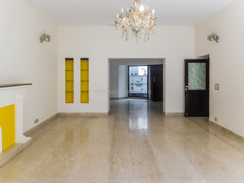 4 BHK House For Rent in Defence Colony