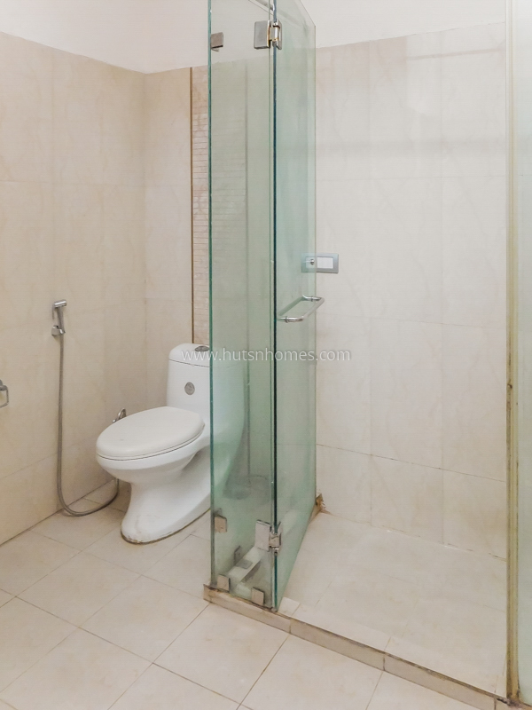 4 BHK House For Rent in Defence Colony