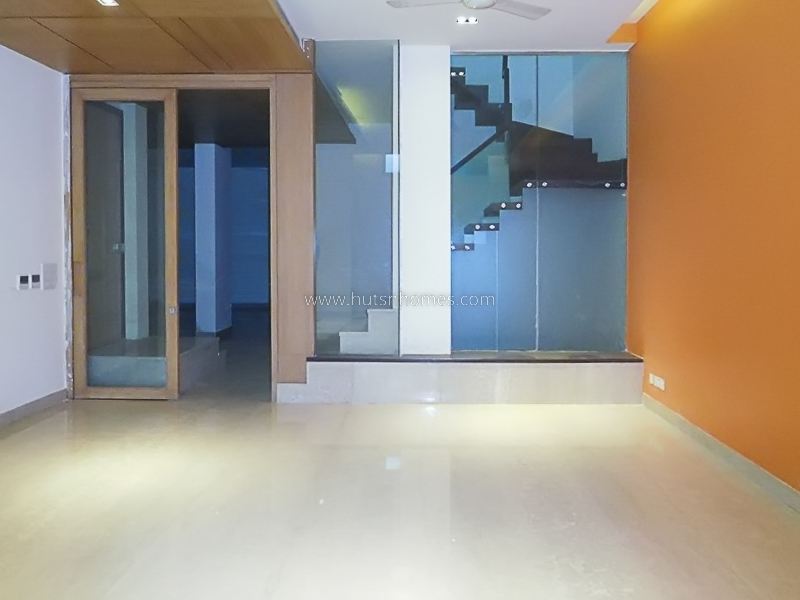 4 BHK Flat For Rent in Anand Niketan