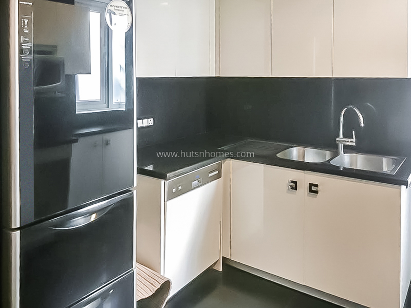 4 BHK Flat For Rent in Defence Colony