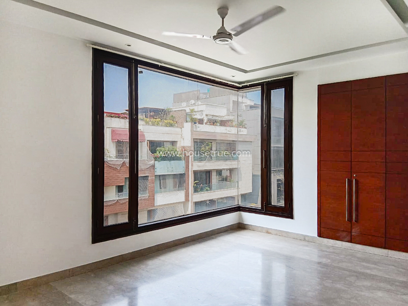 3 BHK Flat For Rent in Defence Colony