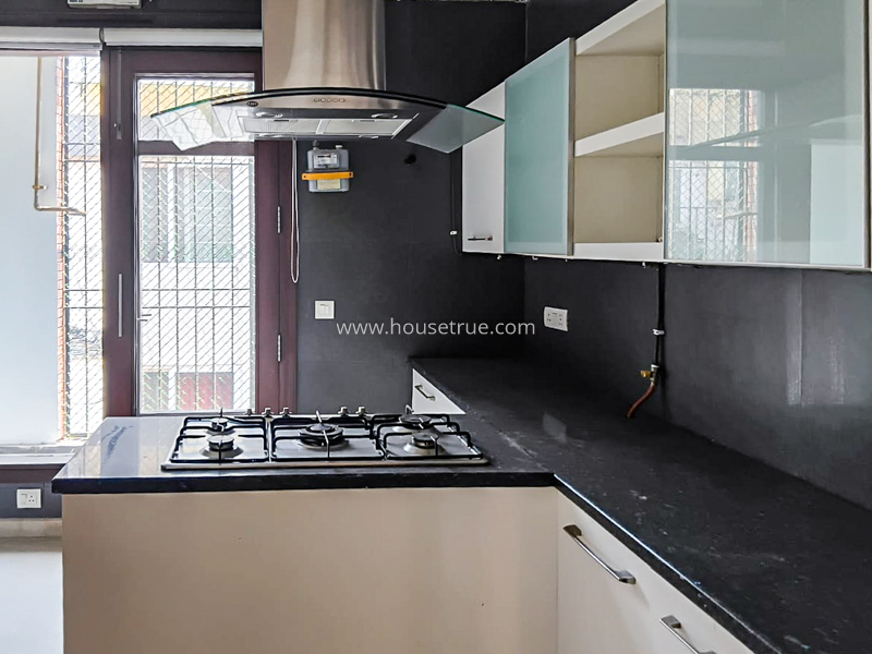 3 BHK Flat For Rent in Defence Colony