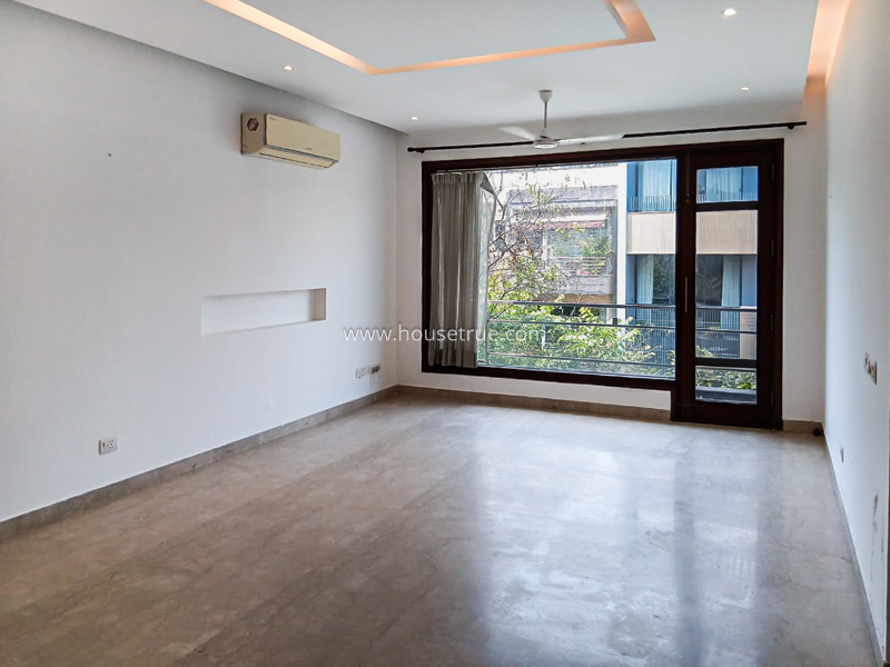 3 BHK Flat For Rent in Defence Colony