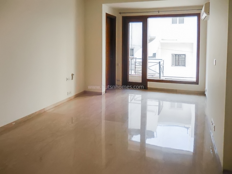 3 BHK Flat For Rent in Defence Colony
