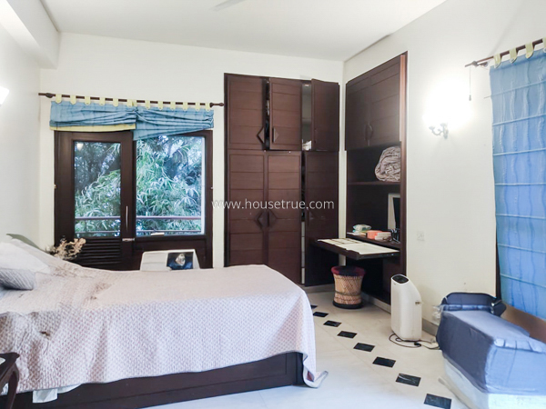 5 BHK House For Rent in Vasant Kunj