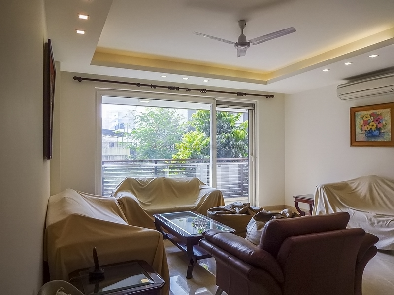 3 BHK Flat For Rent in Safdarjung Development Area