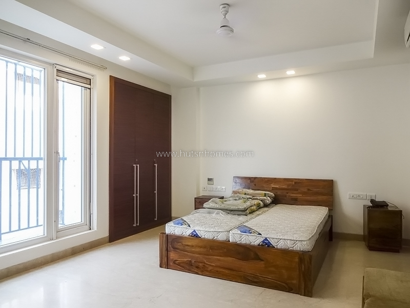 3 BHK Flat For Rent in Safdarjung Development Area