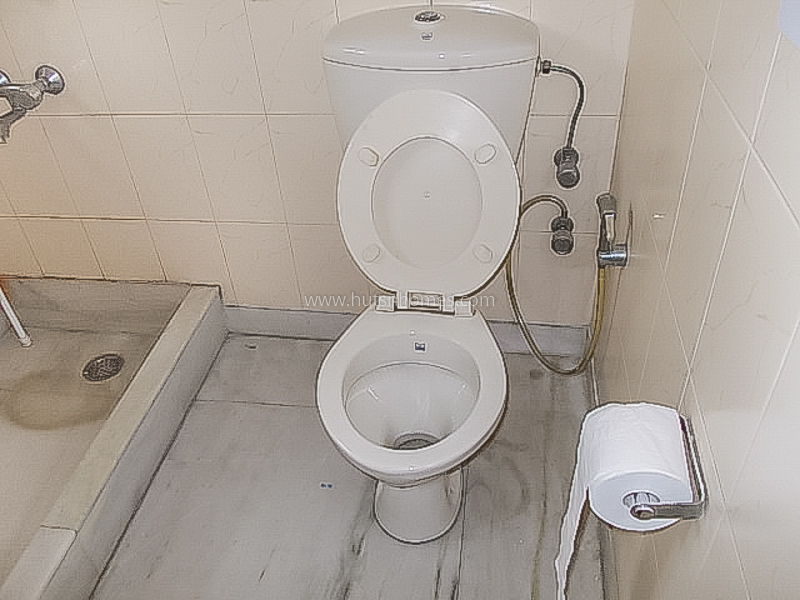 2 BHK Flat For Rent in Defence Colony