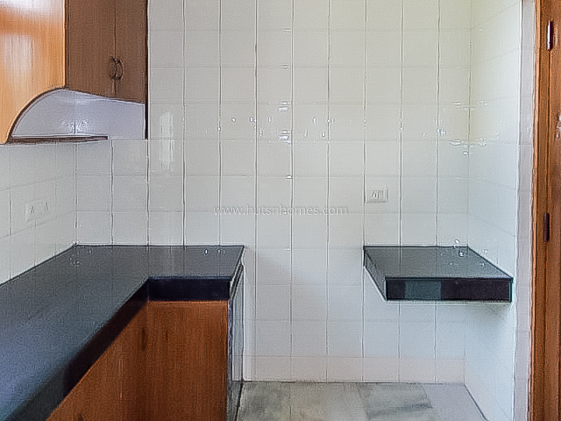 2 BHK Flat For Rent in Defence Colony
