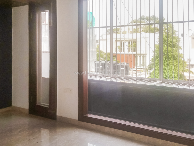 4 BHK Flat For Rent in Defence Colony