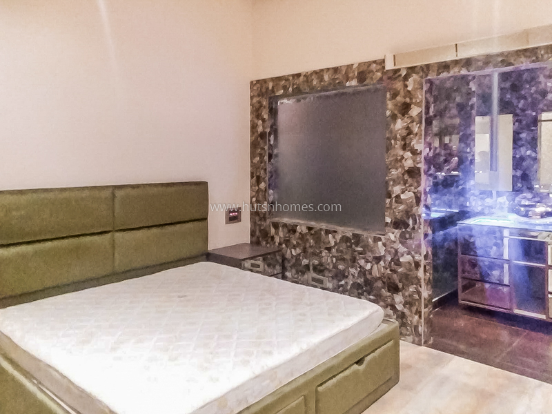 3 BHK Flat For Rent in Defence Colony
