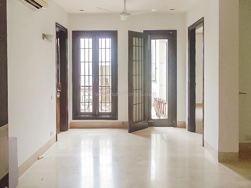3 BHK Flat For Rent in Neeti Bagh