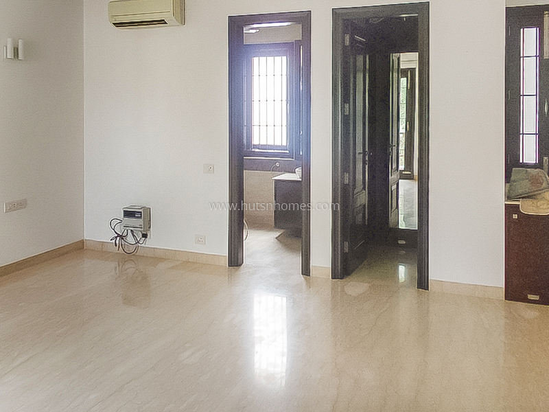 3 BHK Flat For Rent in Neeti Bagh