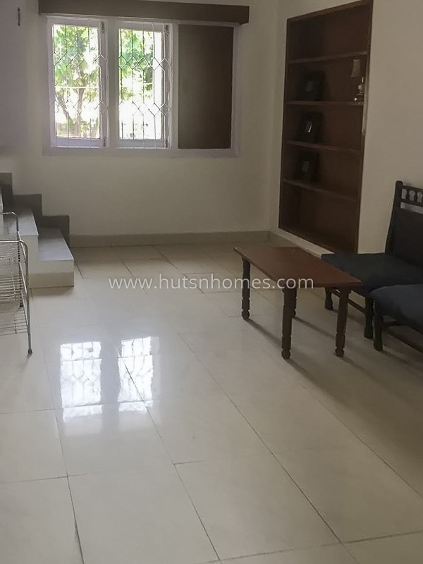 3 BHK Flat For Rent in Defence Colony
