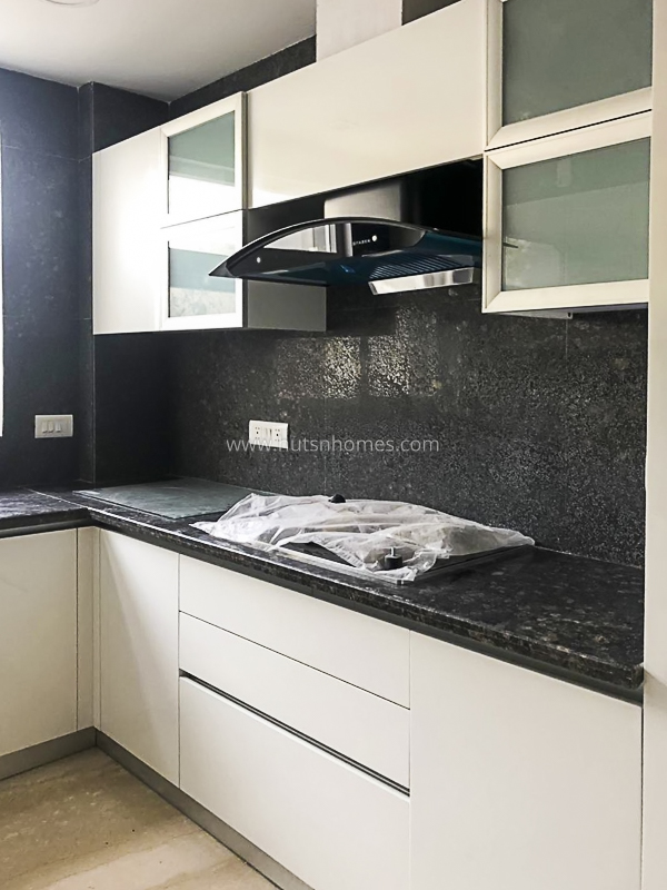 4 BHK Flat For Rent in Soami Nagar