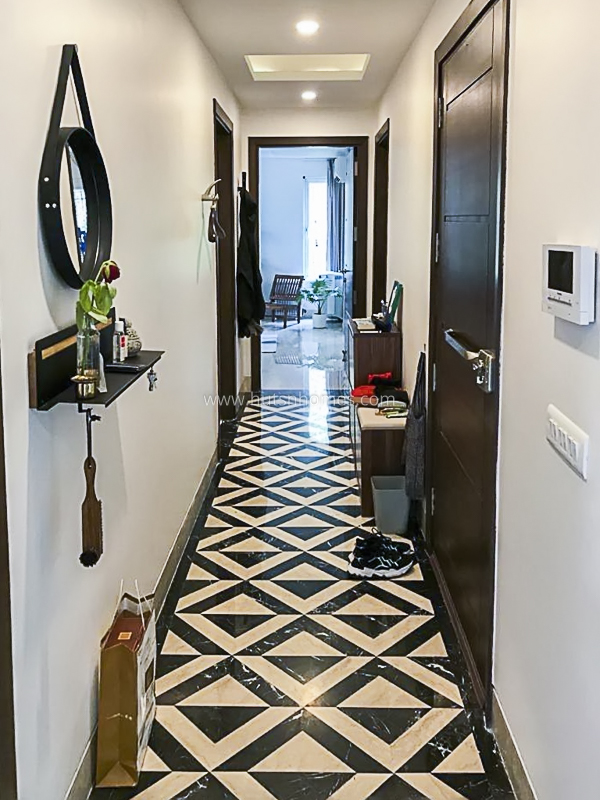 4 BHK Flat For Rent in Soami Nagar