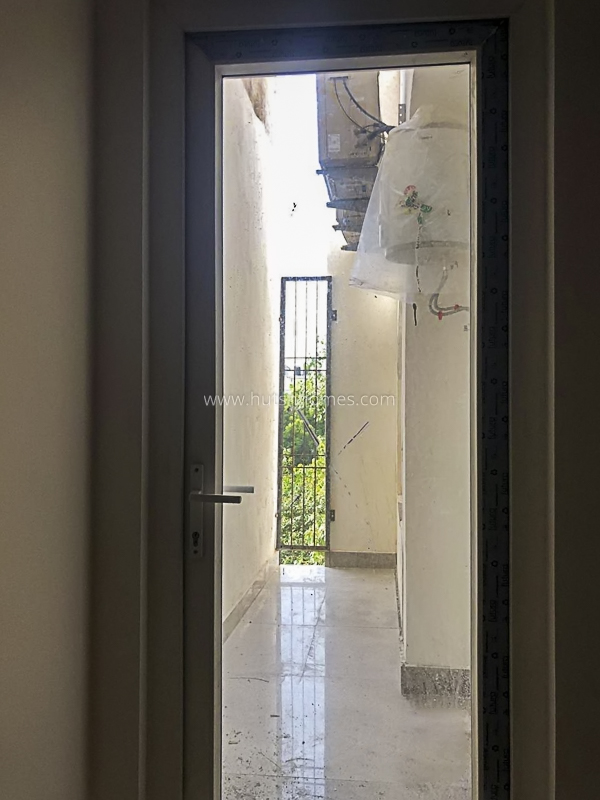 4 BHK Flat For Rent in Soami Nagar