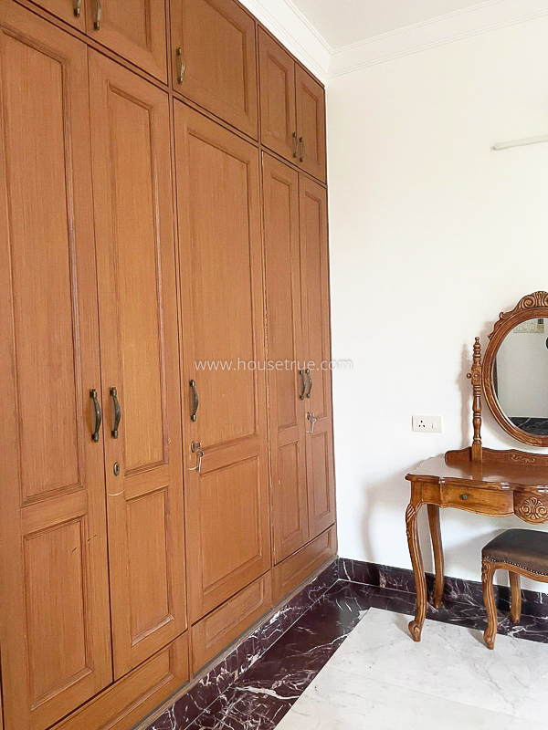 2 BHK Flat For Rent in Defence Colony