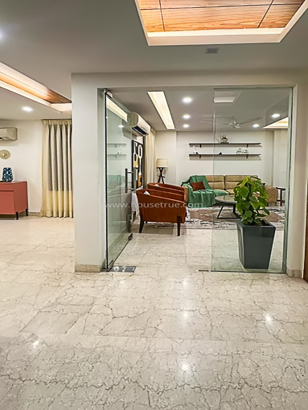 3 BHK Flat For Rent in Defence Colony