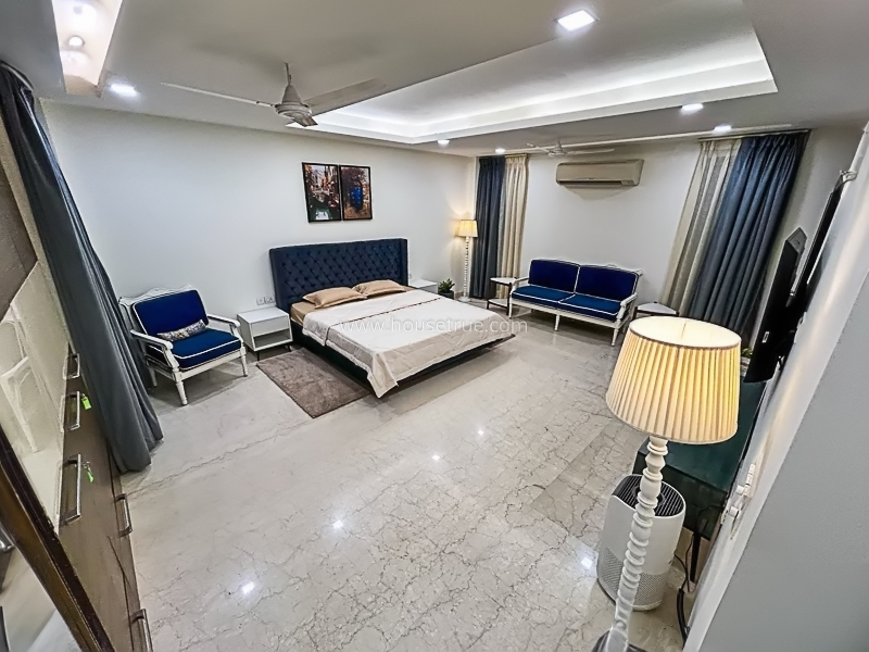 3 BHK Flat For Rent in Defence Colony