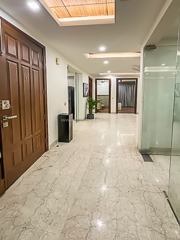 3 BHK Flat For Rent in Defence Colony