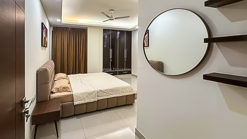 3 BHK Flat For Rent in Defence Colony