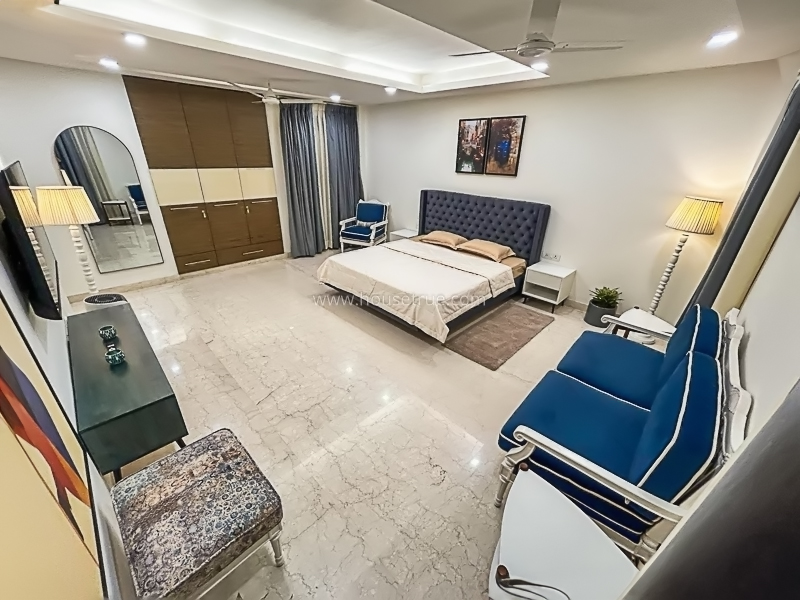 3 BHK Flat For Rent in Defence Colony