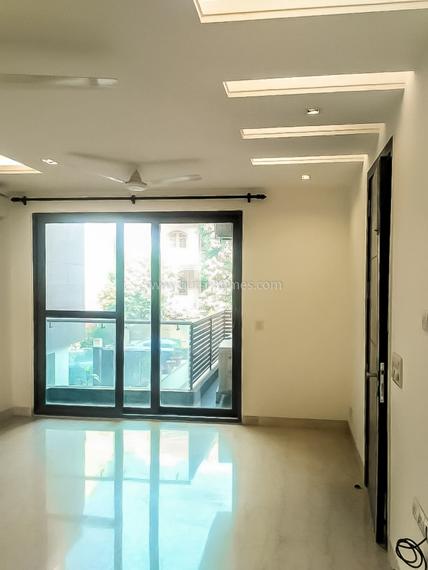 3 BHK Flat For Rent in Defence Colony