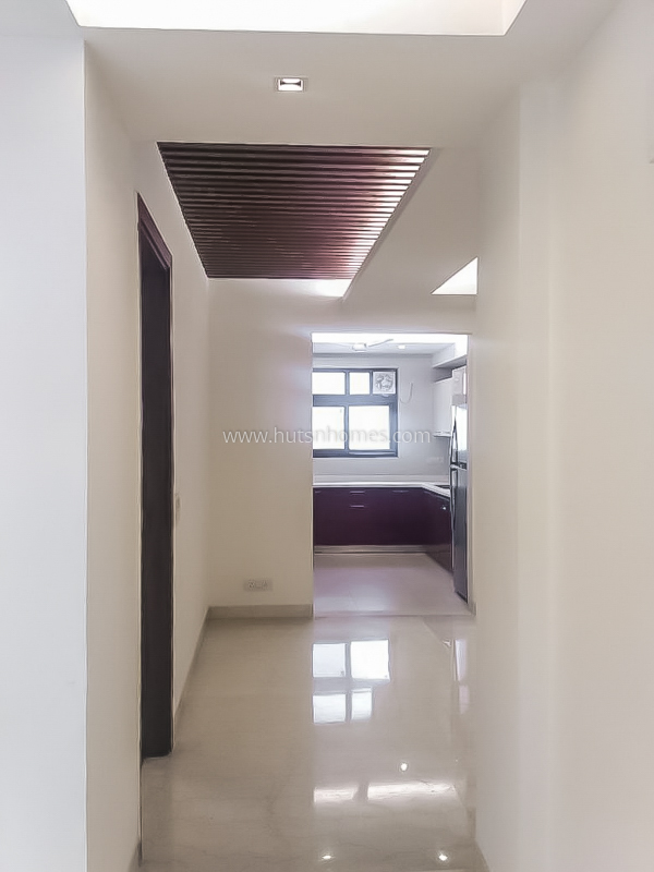 3 BHK Flat For Rent in Defence Colony