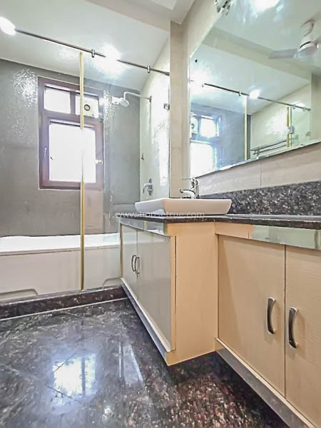 4 BHK Builder Floor For Rent in Defence Colony