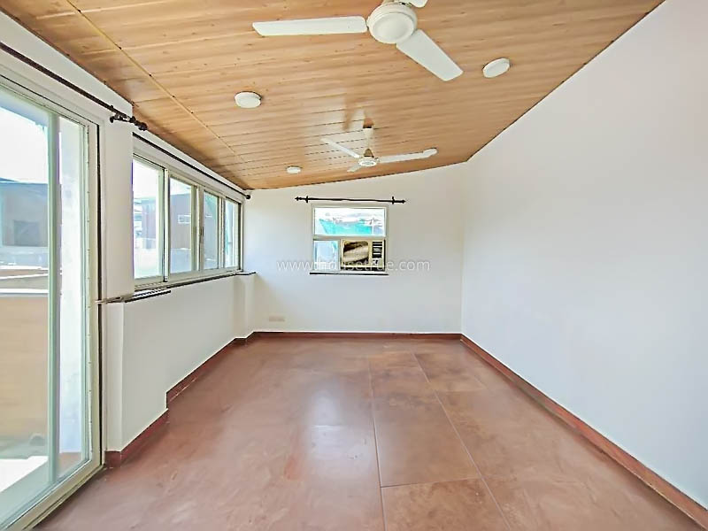 4 BHK Builder Floor For Rent in Defence Colony