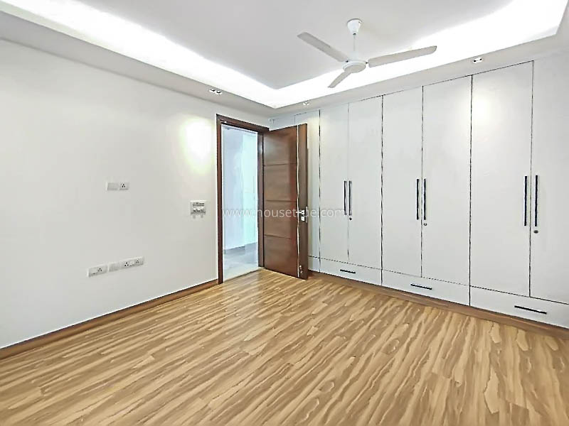 4 BHK Builder Floor For Rent in Defence Colony