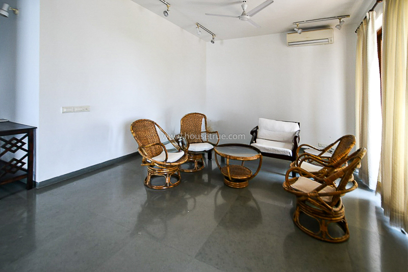 2 BHK Flat For Rent in Defence Colony