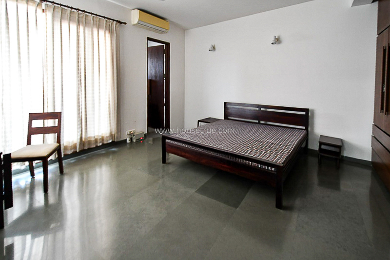 2 BHK Flat For Rent in Defence Colony