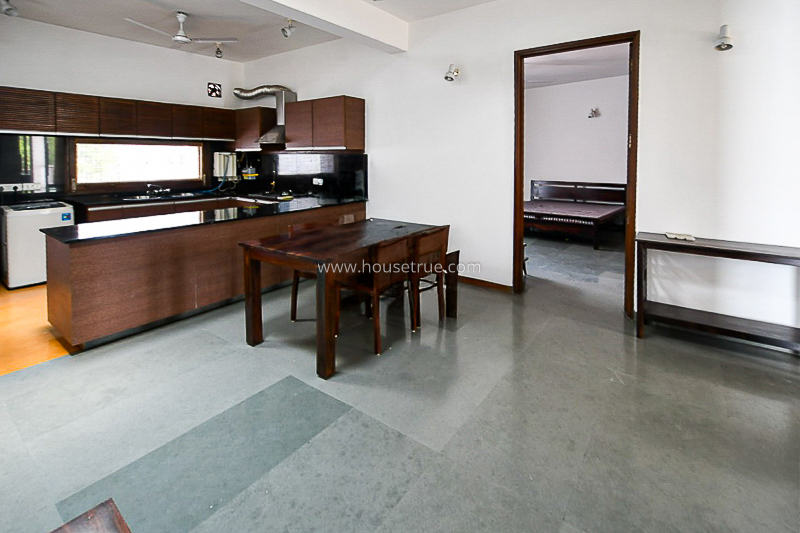 2 BHK Flat For Rent in Defence Colony
