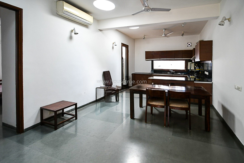 2 BHK Flat For Rent in Defence Colony