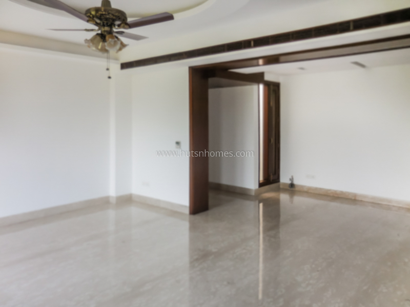 3 BHK Builder Floor For Rent in Defence Colony