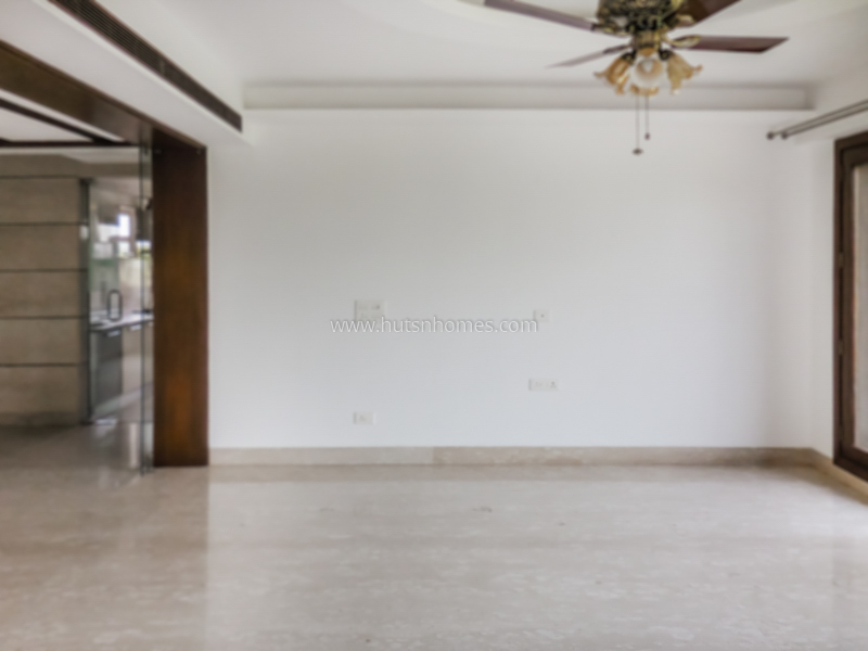3 BHK Builder Floor For Rent in Defence Colony