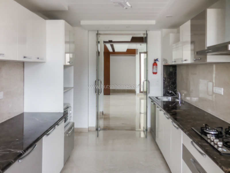 3 BHK Builder Floor For Rent in Defence Colony