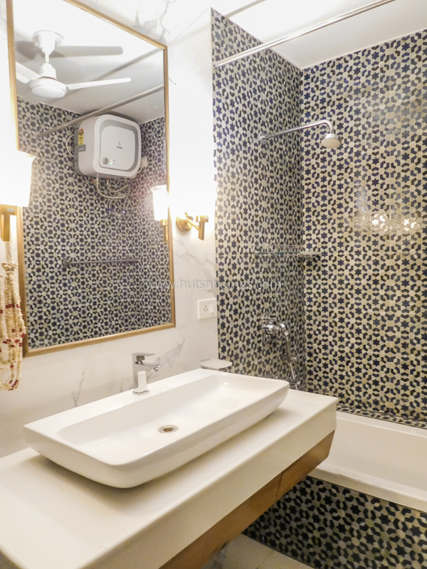 3 BHK Builder Floor For Rent in Defence Colony